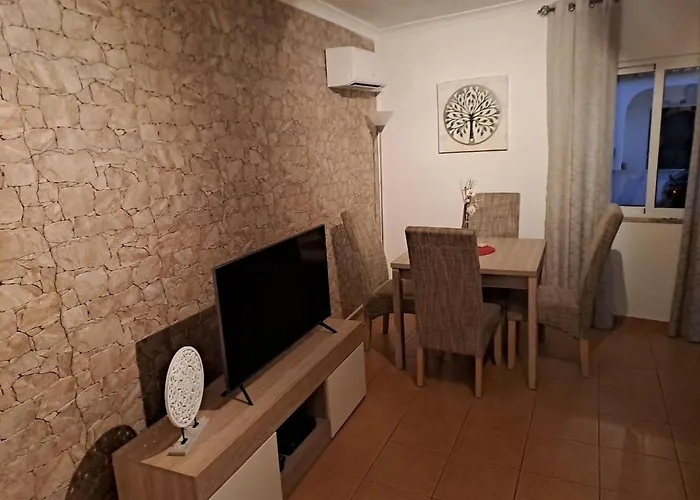 Linas Tatil Evi Parchal